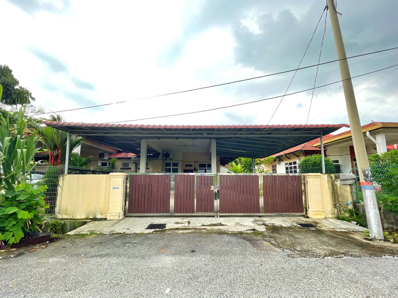Taman Dahlia Bandar Baru Salak Tinggi