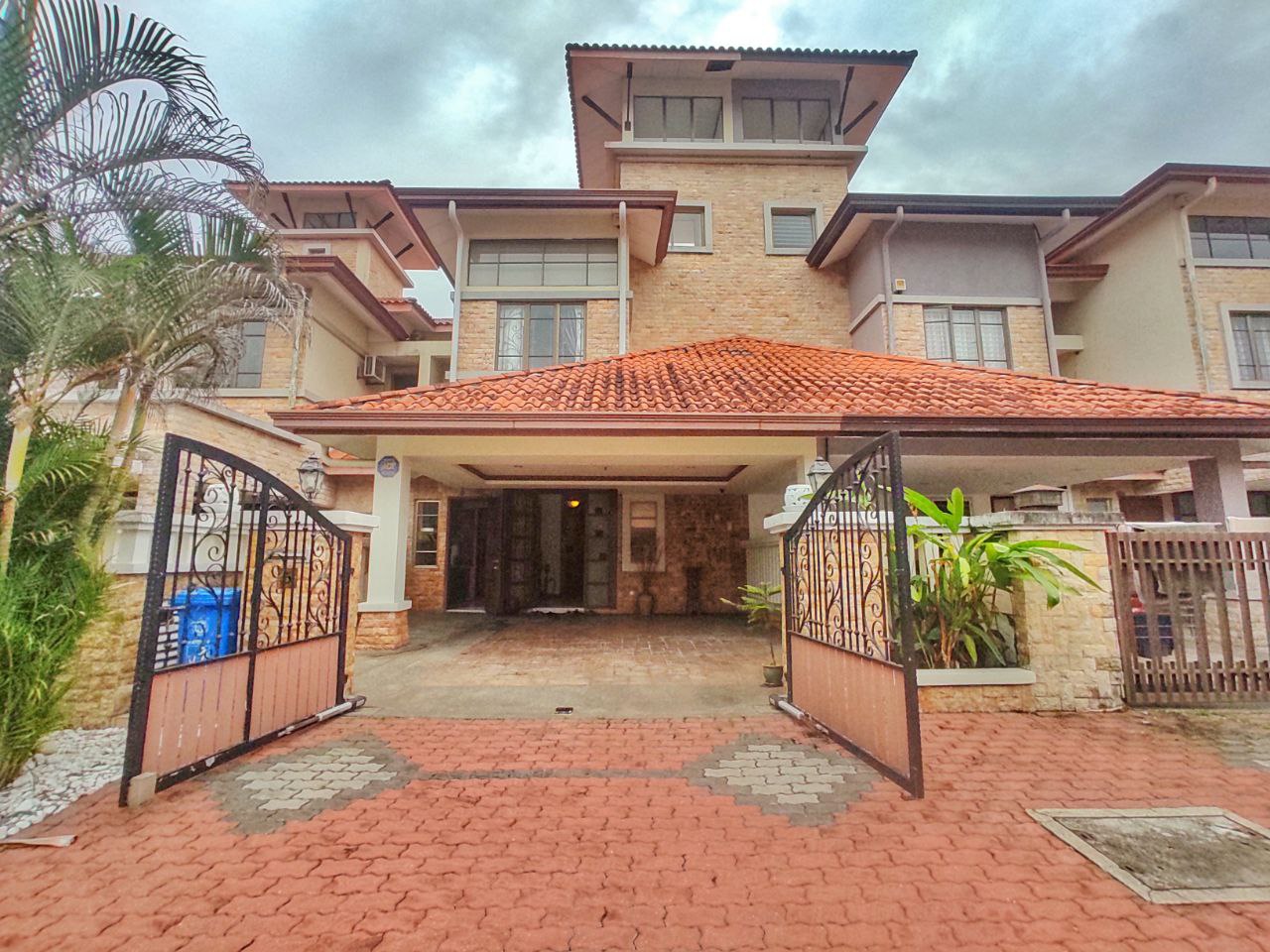Double Storey Jendela House, Bukit Jelutong