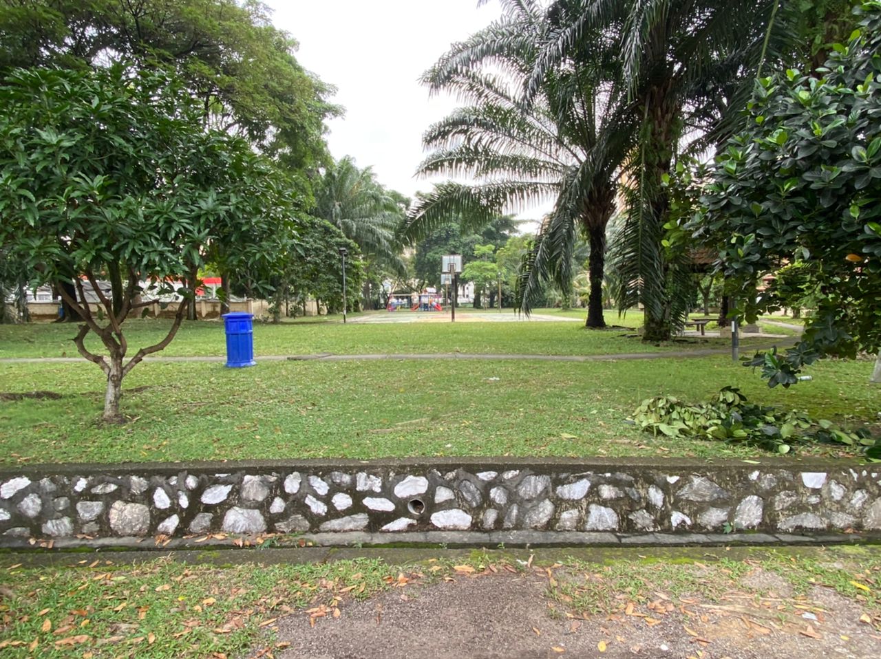 Taman Kinrara Seksyen 4 - photo 13