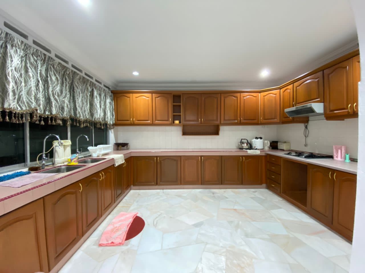 Taman Selaseh - photo 2