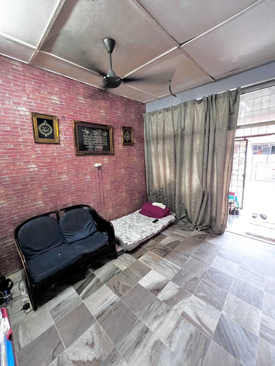 Single Storey Terrace Taman Desa Beringin Sikamat - photo 4