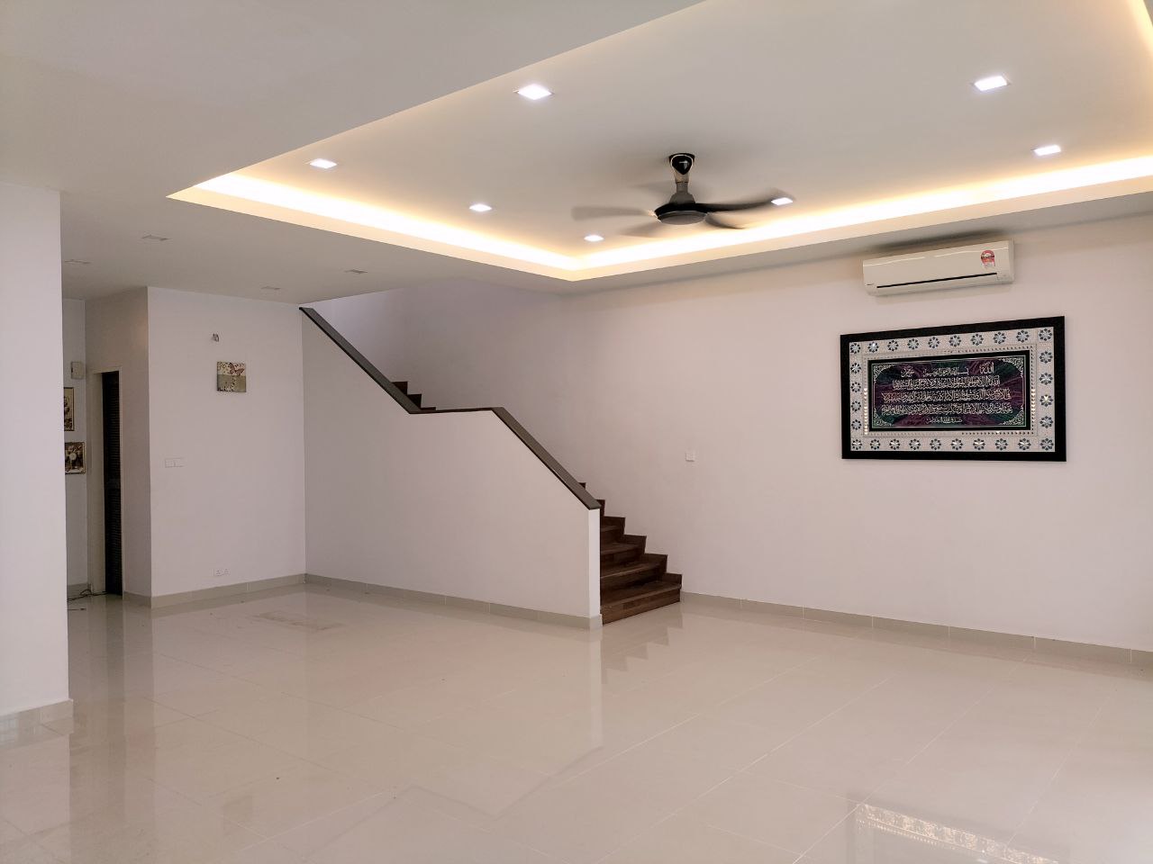 Double Storey Superlink Pentas 2, Alam Impian - photo 3