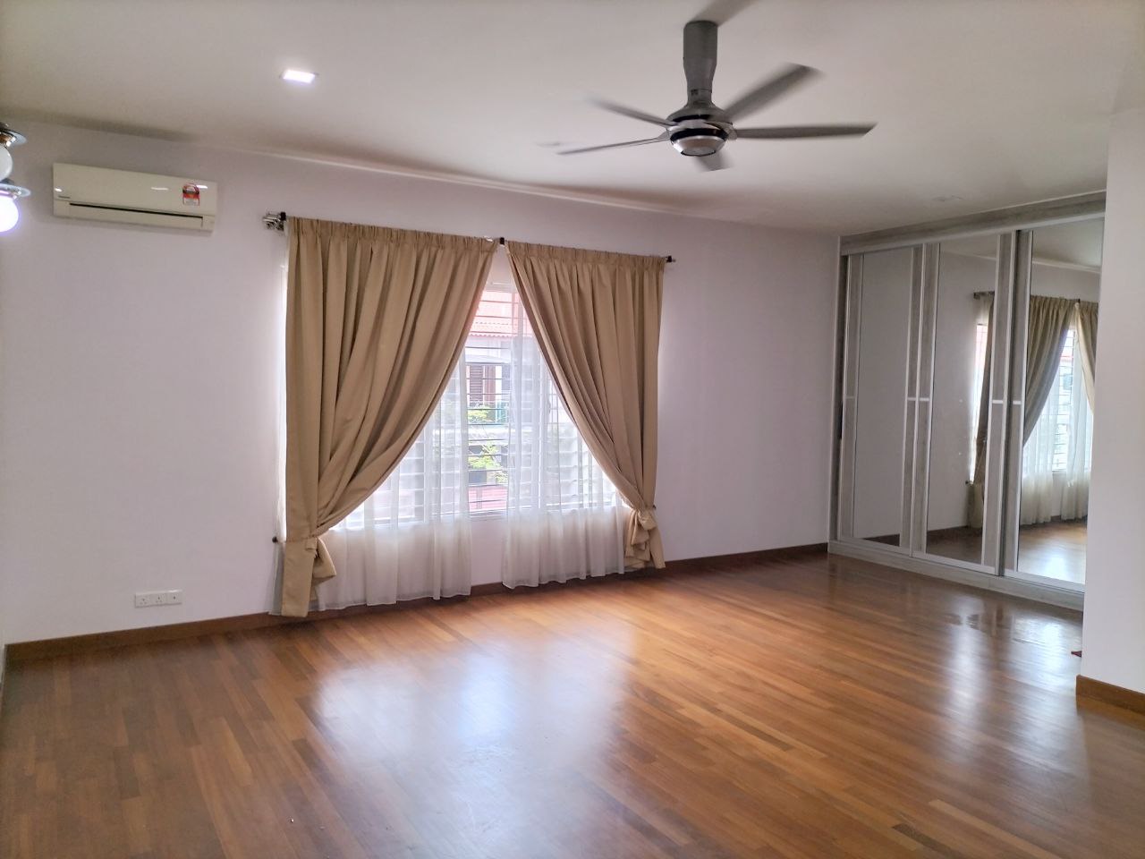Double Storey Superlink Pentas 2, Alam Impian - photo 13