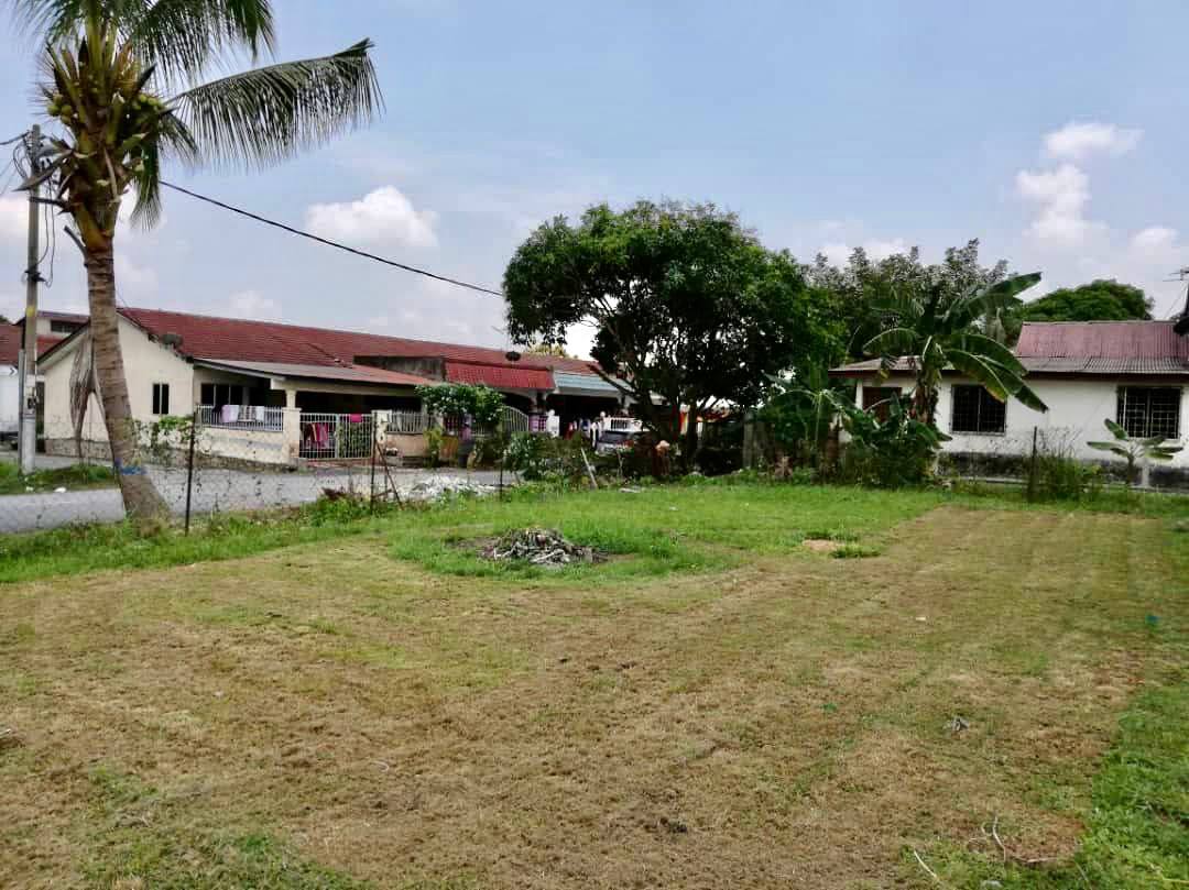 Corner Lot Bandar Rinching, Seksyen 1, Semenyih - photo 3