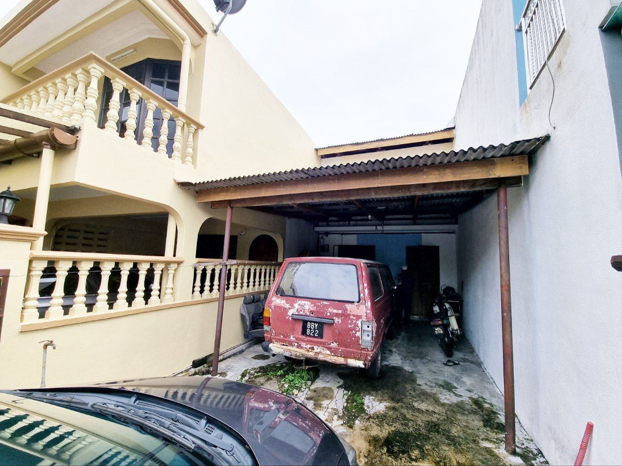 Taman Sri Raya, Kampung Tasik Tambahan - photo 5