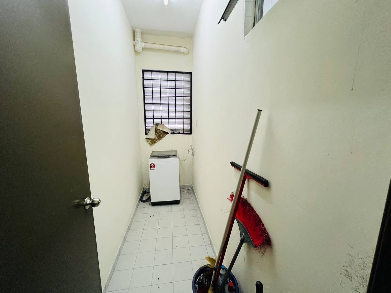 Anggerik Court Apartment, Putra Nilai - photo 4