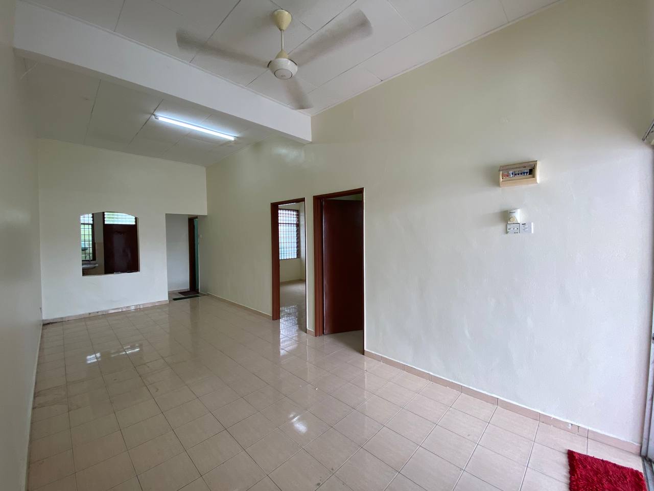Single Storey Terrace Taman Cempaka Senawang - photo 4