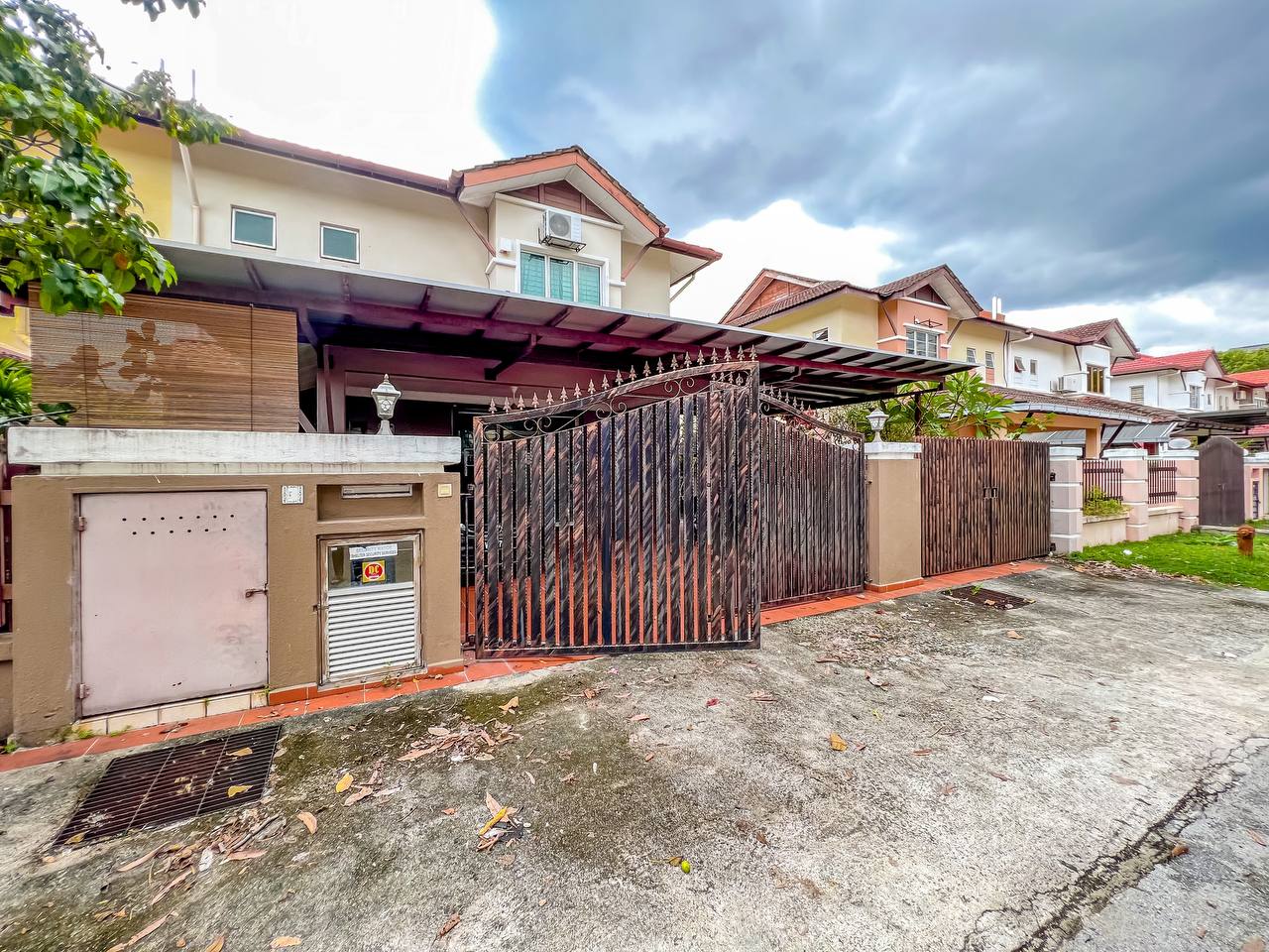 Double Storey Semi-D Taman Prima Saujana Kajang - photo 3