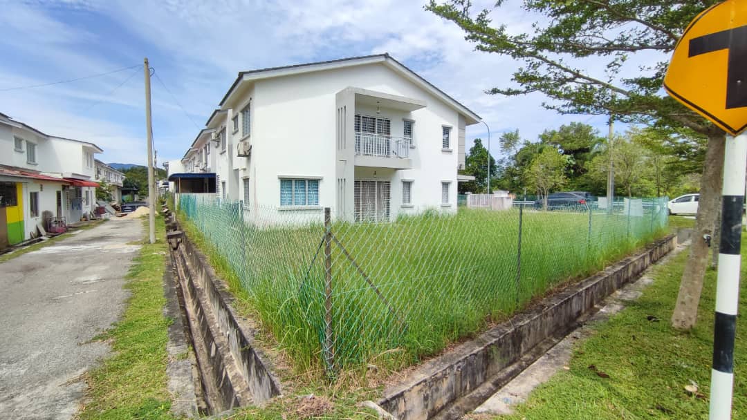 Corner Lot 2 Storey Bandar Baru Enstek Nilai