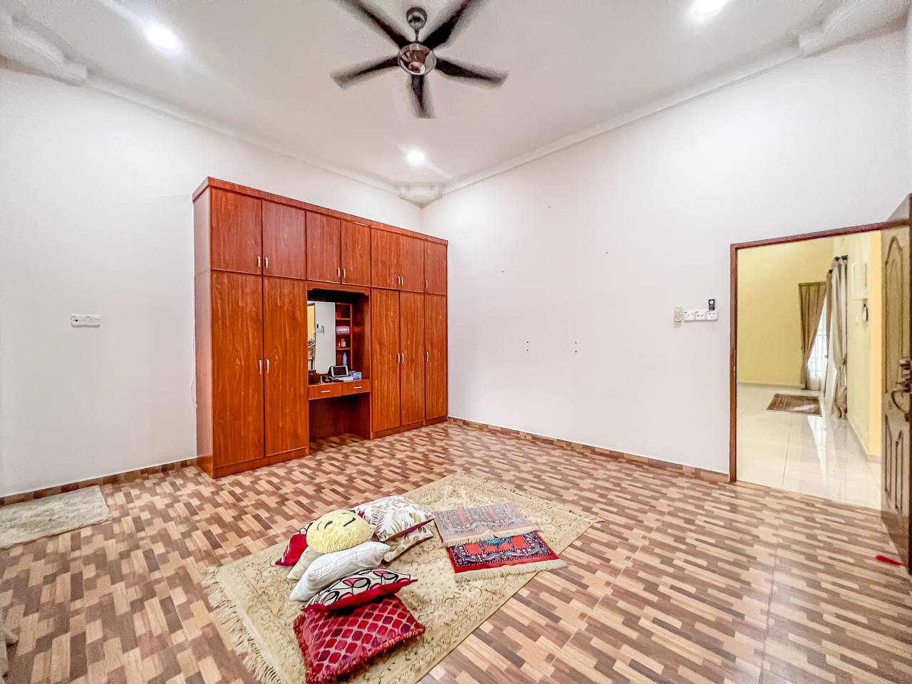 Bungalow Single Storey, Taman Seri Rembau - photo 3