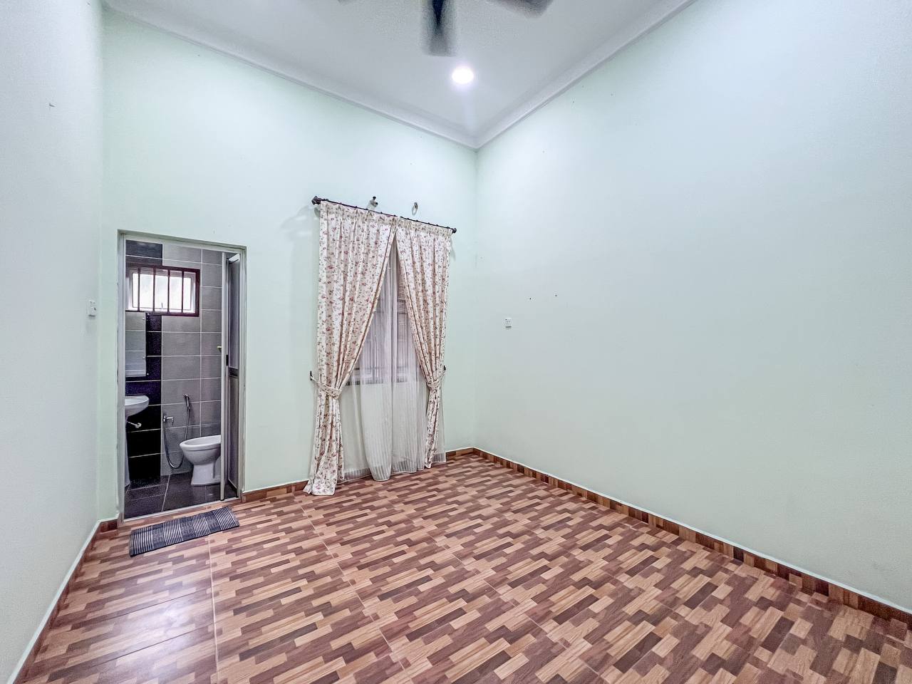 Bungalow Single Storey, Taman Seri Rembau - photo 11
