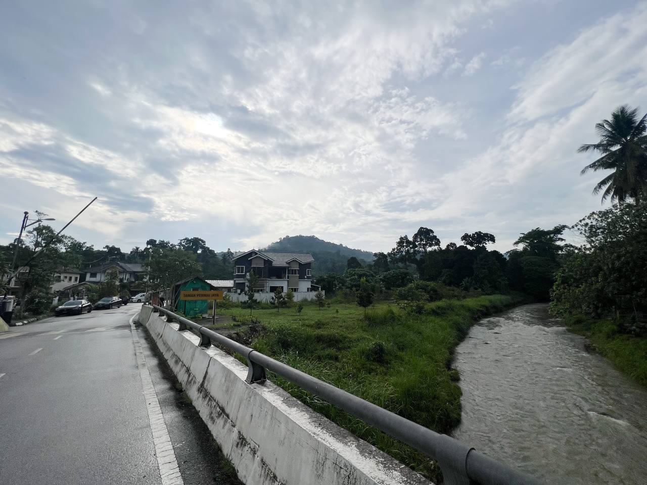 Bungalow Lot Taman Permai Jaya, Batu 9 Gombak - photo 8
