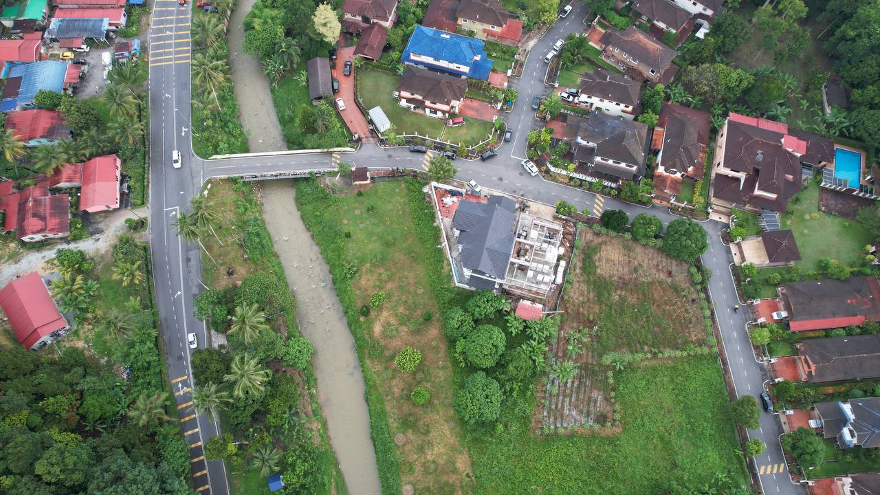 Bungalow Lot Taman Permai Jaya, Batu 9 Gombak - photo 10