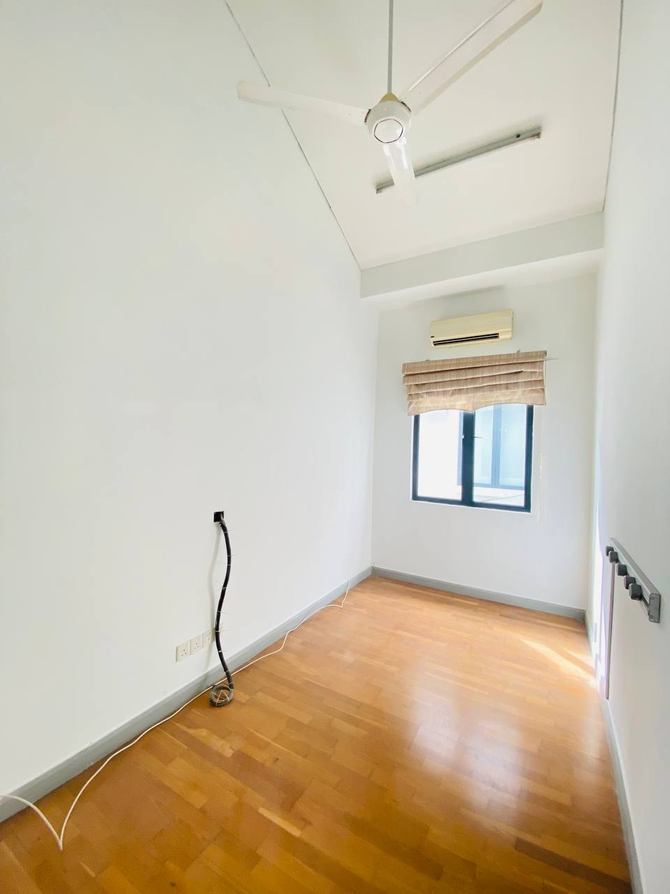 Double Storey Semi D Mezzo Bukit Jelutong - photo 10