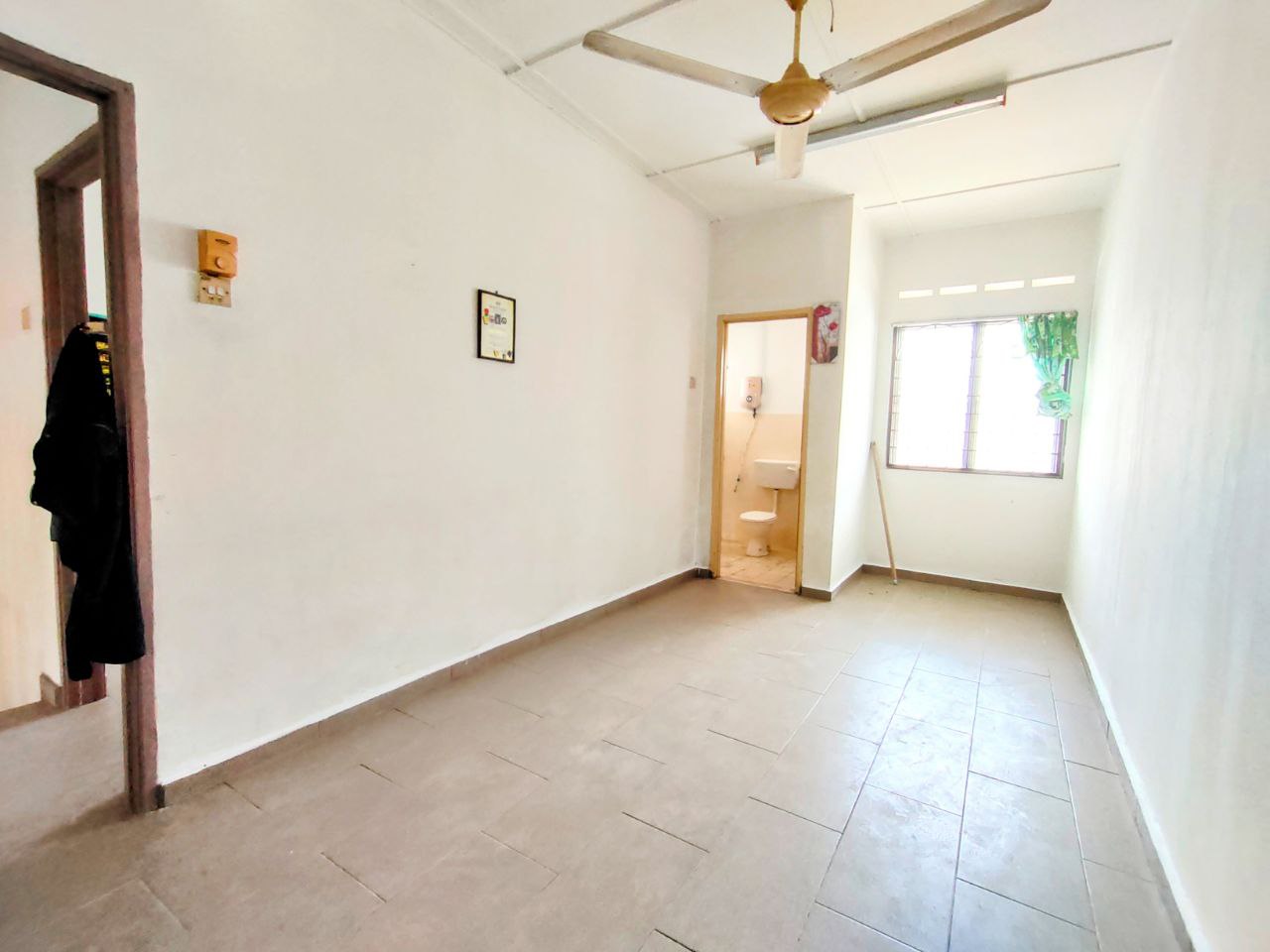 Double Storey Terrace Taman Tasik Jaya Seremban - photo 4