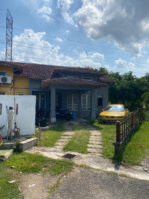 Single Storey Terrace, Taman Persada Murni, Bandar Enstek, Nilai, Negeri Sembilan - photo 2