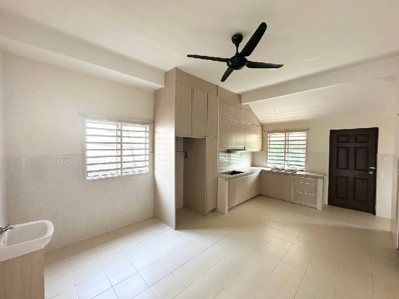 Rumah Semi-D 1 Tingkat di Taman Desa Villa Murni, Salak Tinggi - photo 5