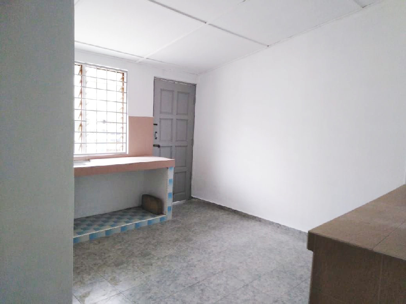 TERES KOS RENDAH 2 TINGKAT TAMAN TAS UNTUK DIJUAL - photo 4