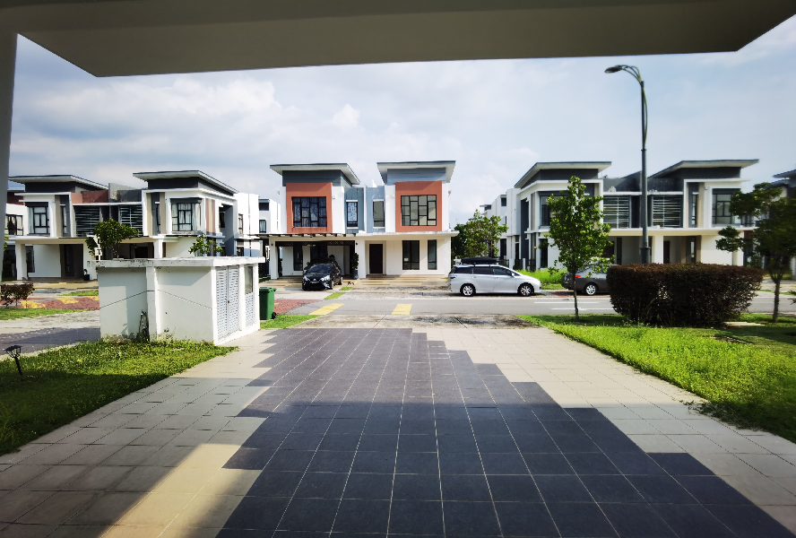 Double Storey Semi D Luzento Setia Ecohill - photo 2