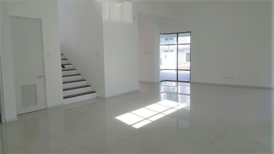 3 STOREY Bungalow Lambaian Residence BANGI KAJANG - photo 2