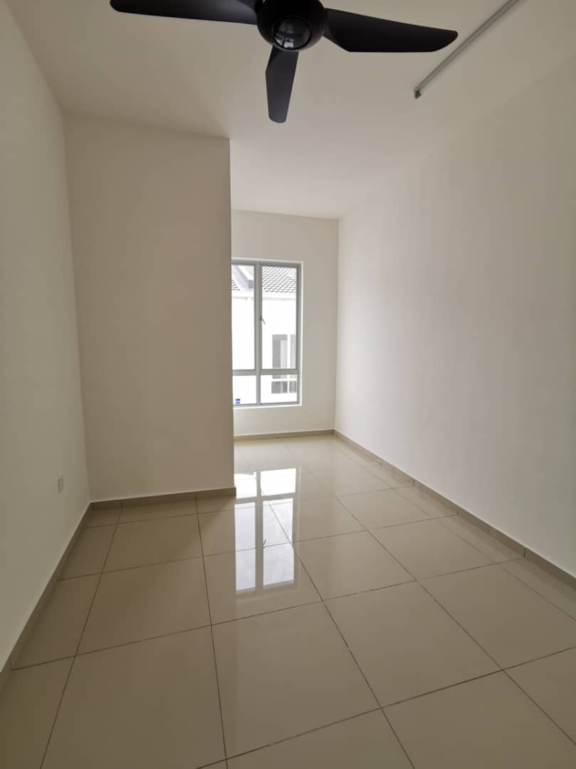2 Storey Tiara Sendayan,Bandar Sri Sendayan,N9 - photo 12