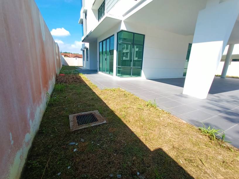 Bungalow 3 Storey at Lambaian Residencence Bangi - photo 5