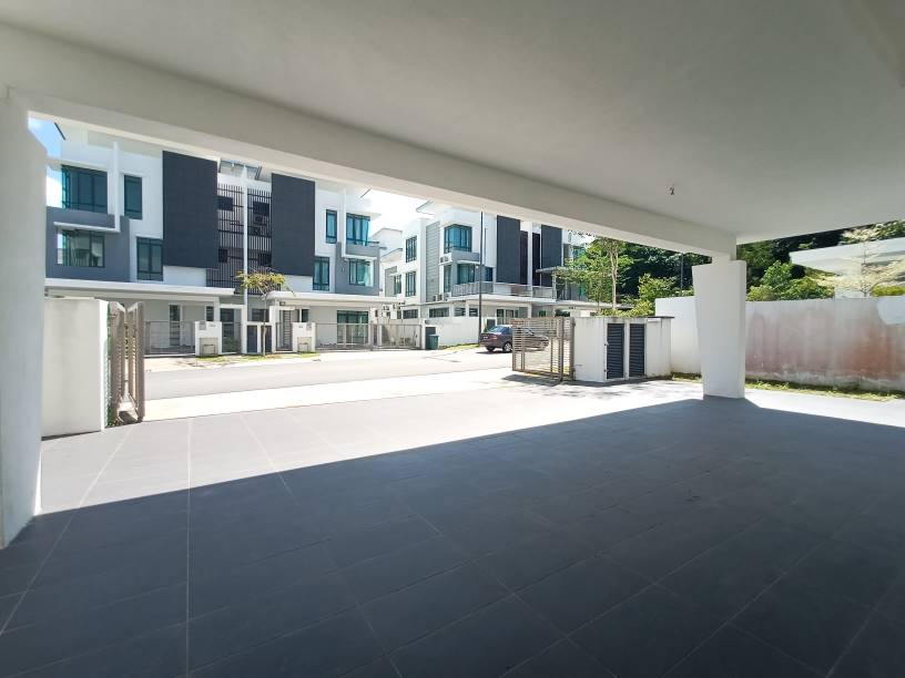 Bungalow 3 Storey at Lambaian Residencence Bangi - photo 11