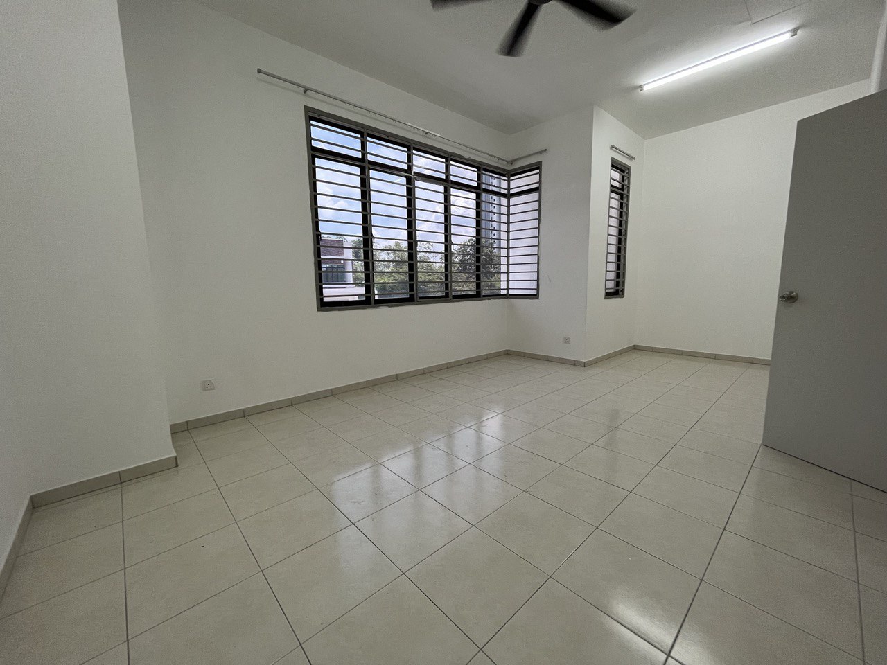 Setia Ecohill Big Unit with Reno - Type Saraca - photo 6