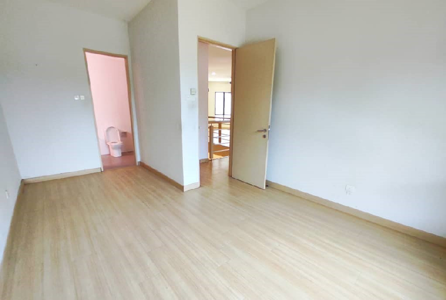 2 Storey Angular Superlink Terrace House Clover Park Denai Alam - photo 12