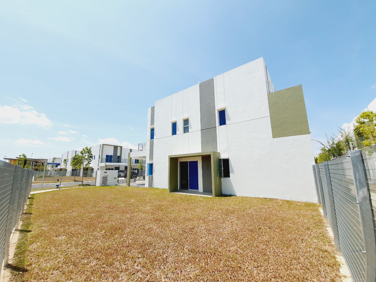 Corner Lot 2 Storey House Casawood Cybersouth - photo 2