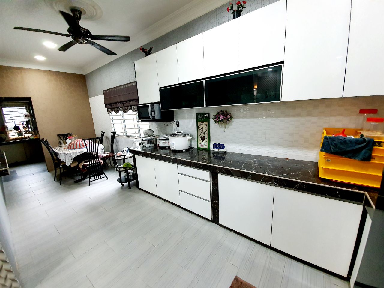 3 Storey Semi D House, Taman Seri Mutiara Seksyen8 - photo 3