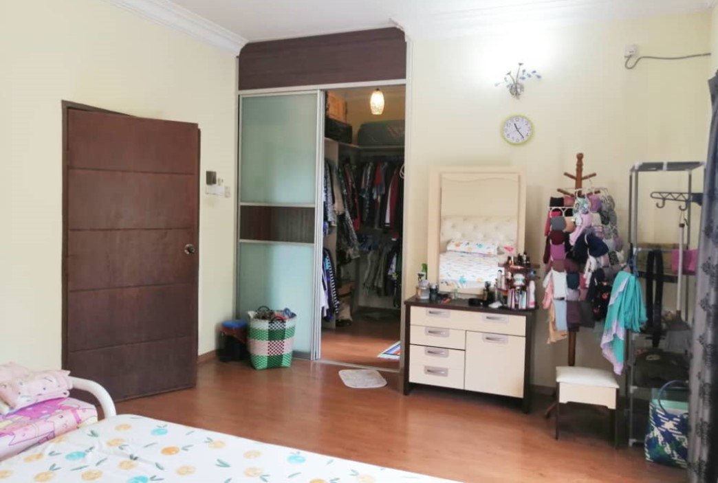 RENOVATED 2 Storey Superlink House Prima Tropika - photo 5