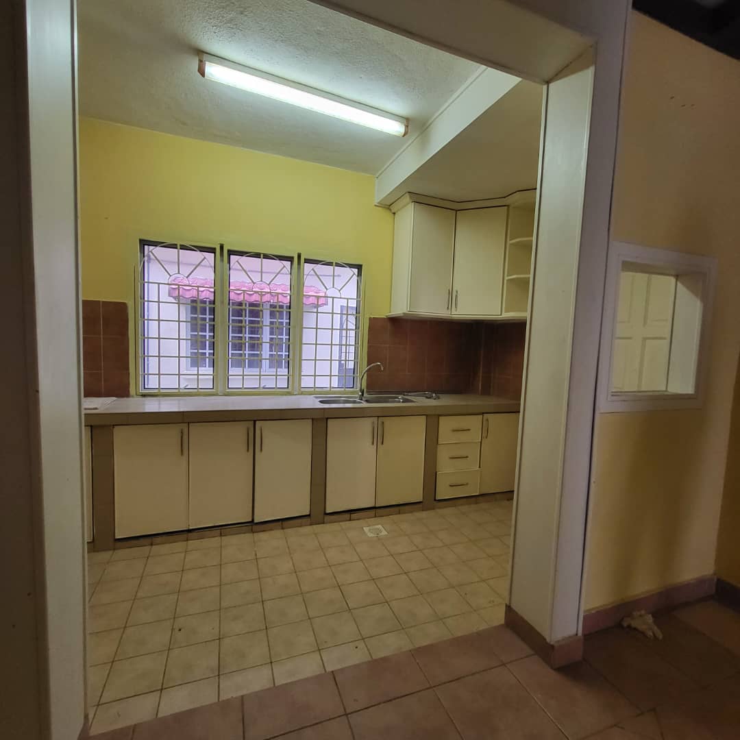 Near MRT 2 Storey Bandar Tun Hussein Onn Cheras - photo 5