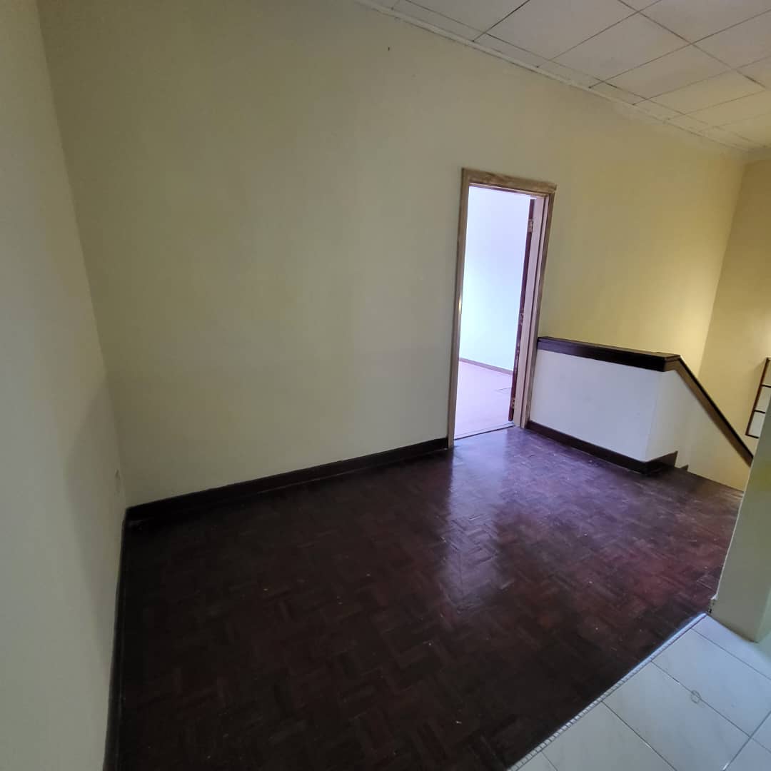 Near MRT 2 Storey Bandar Tun Hussein Onn Cheras - photo 9