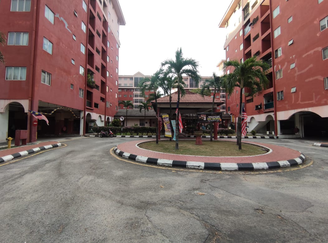 Apartment Villa Permai, Taman Puchong Permai, - photo 2