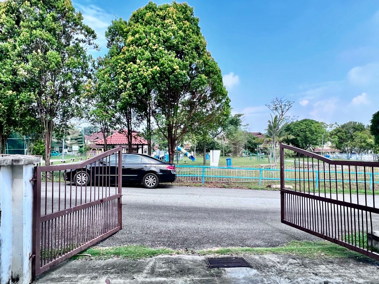 Semi D 2 Tingkat 35x70, Taman Ixora, Salak Tinggi - photo 2