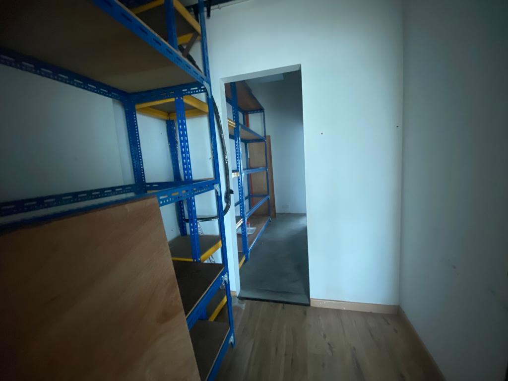 Shop Office Ostia Siap Reno Partition, Ada Lif - photo 9