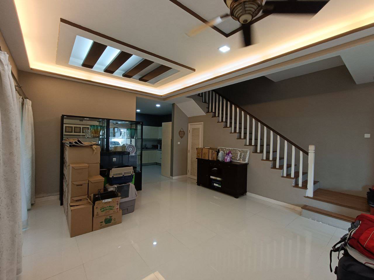 Double Storey Semi D cluster Casa Suria, U10, Shah - photo 3