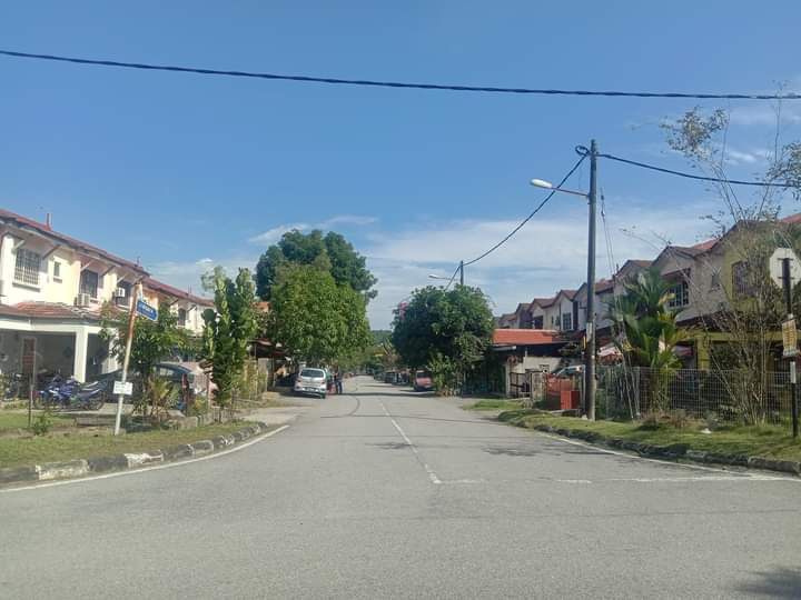 Rumah Dua Tingkat Blok 26, Bandar Tasik Puteri, Rawang, Selangor - photo 2