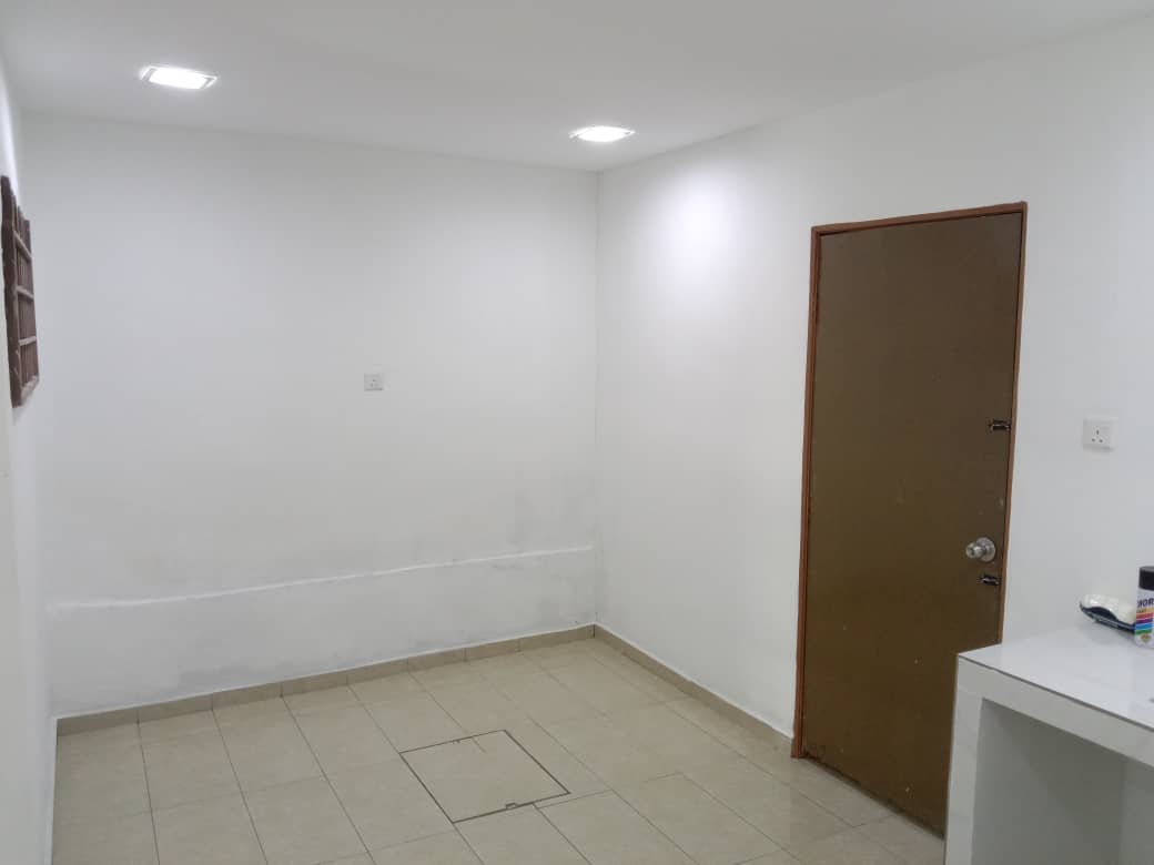 2 Storey Seksyen 2, Bandar Rinching, Semenyih - photo 4