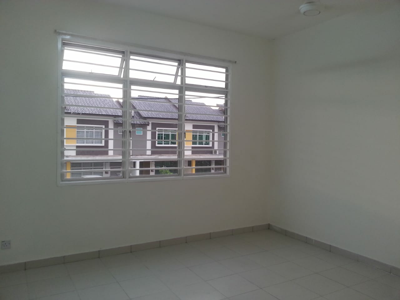 2 Storey Taman Intan Baiduri Salak Tinggi Sepang - photo 5