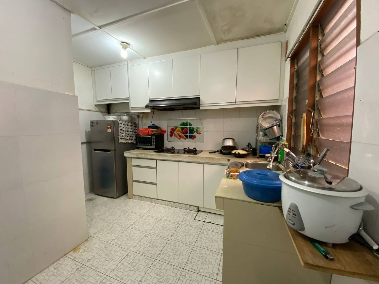 Facing open 2 storey terrace , Seksyen 18, Shah - photo 3
