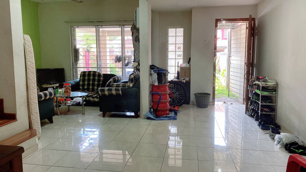 Double Storey Taman Pinggiran USJ 1, Subang Jaya - photo 2
