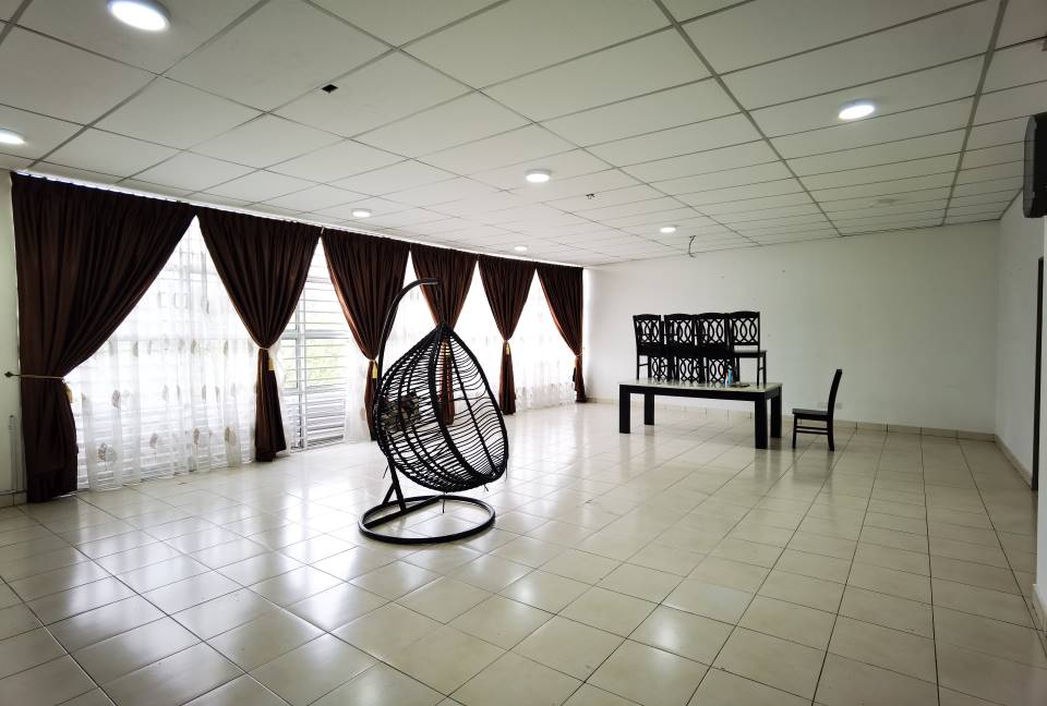 1st Floor Shop Apartmen Bandar Bukit Mahkota Bangi - photo 2