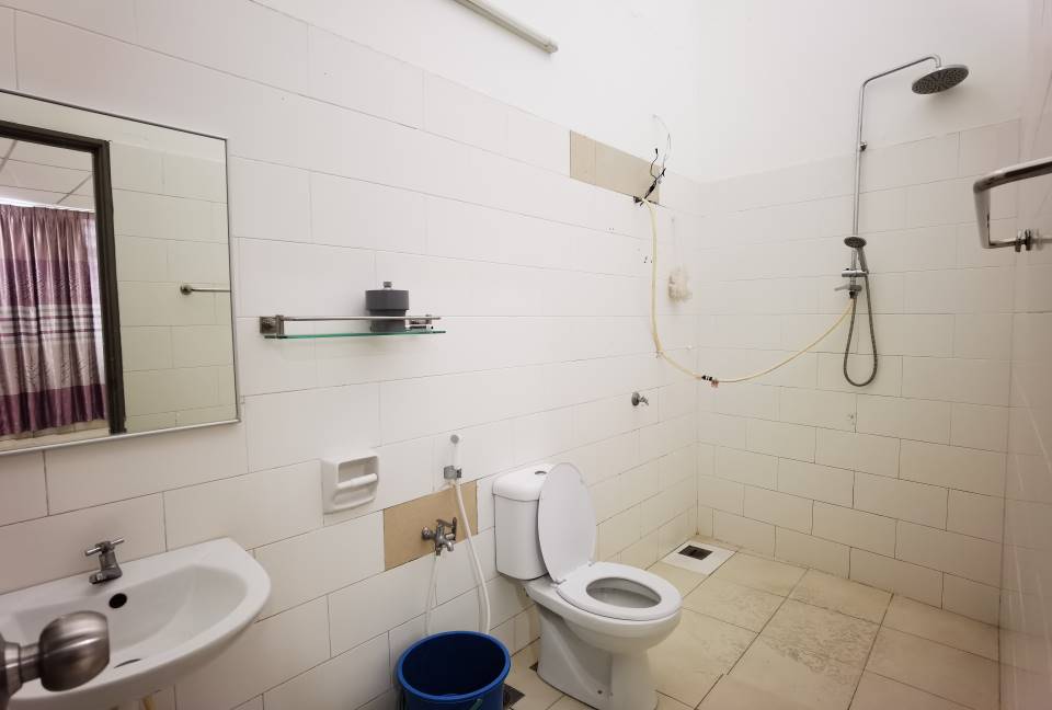 1st Floor Shop Apartmen Bandar Bukit Mahkota Bangi - photo 6