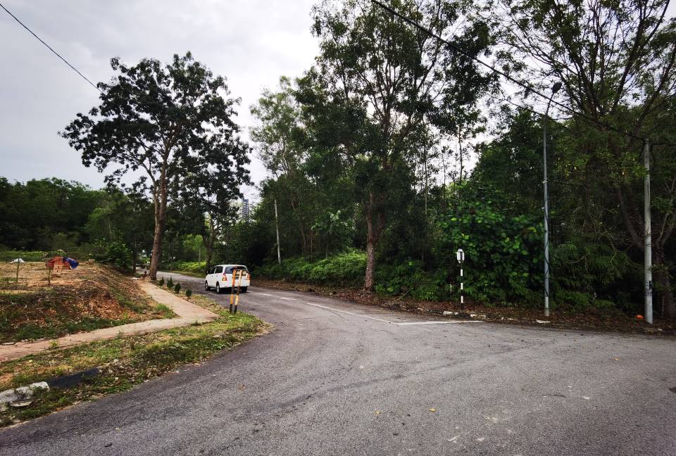 Bungalow Lot 11,883sft Bandar Bukit Mahkota BM9 - photo 4