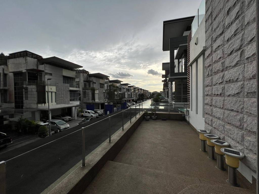 3 Storey Bungalow The Valley TTDI Ampang - photo 2