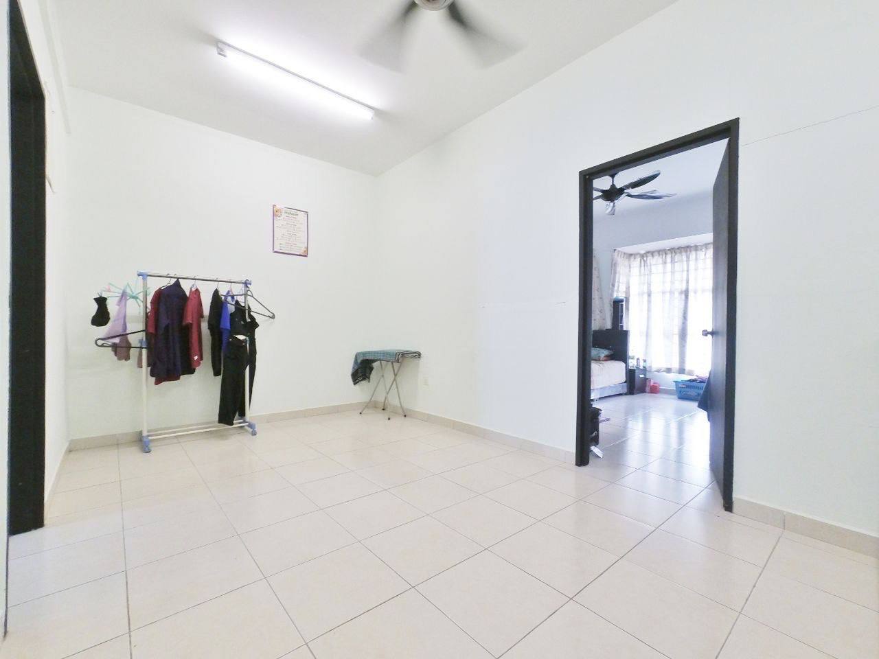 2 Storey Terrace Bangi Avenue FREEHOLD - photo 6