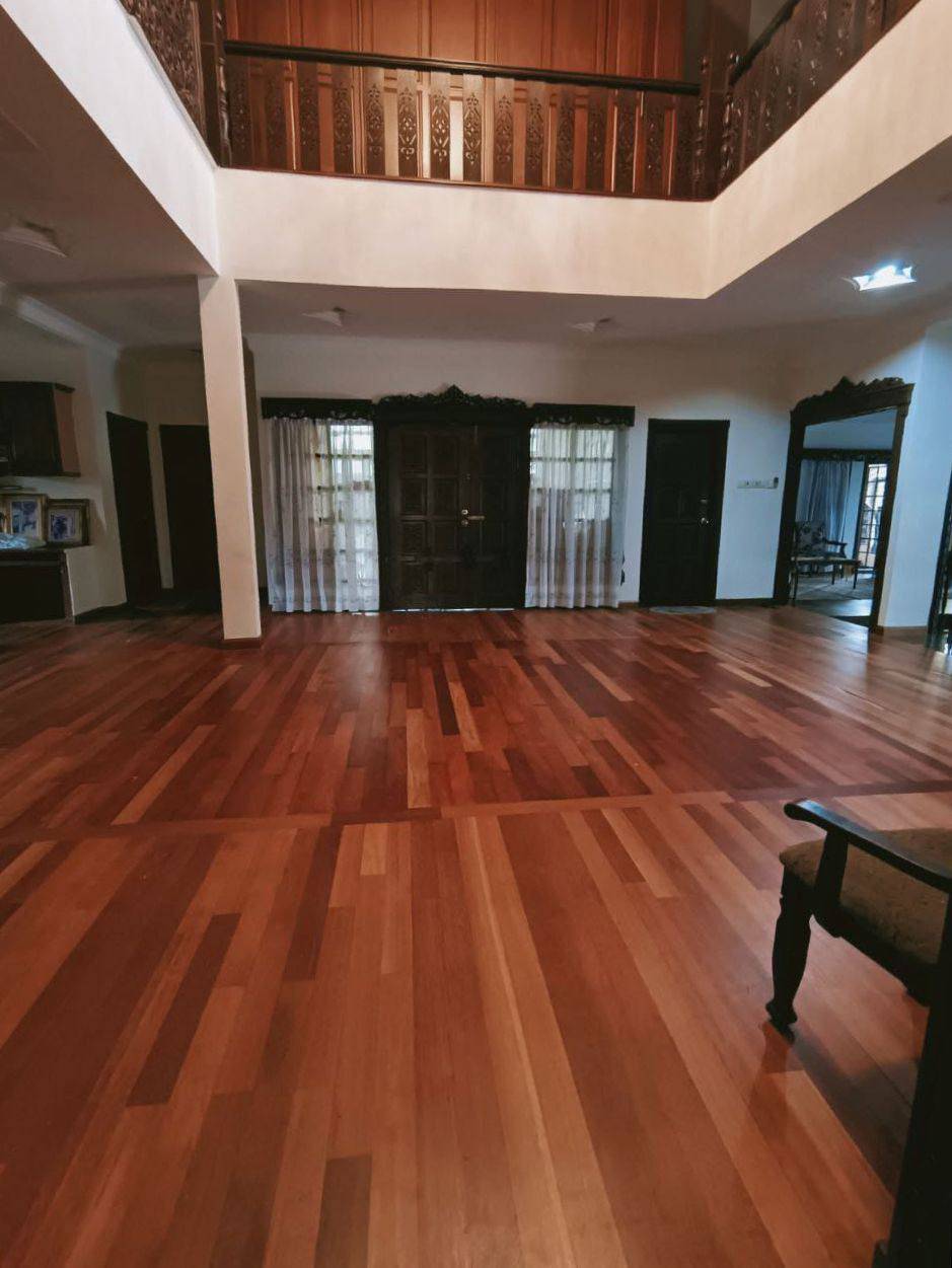 Double Storey Bungalow Subang Bestari, Seksyen U5 - photo 3
