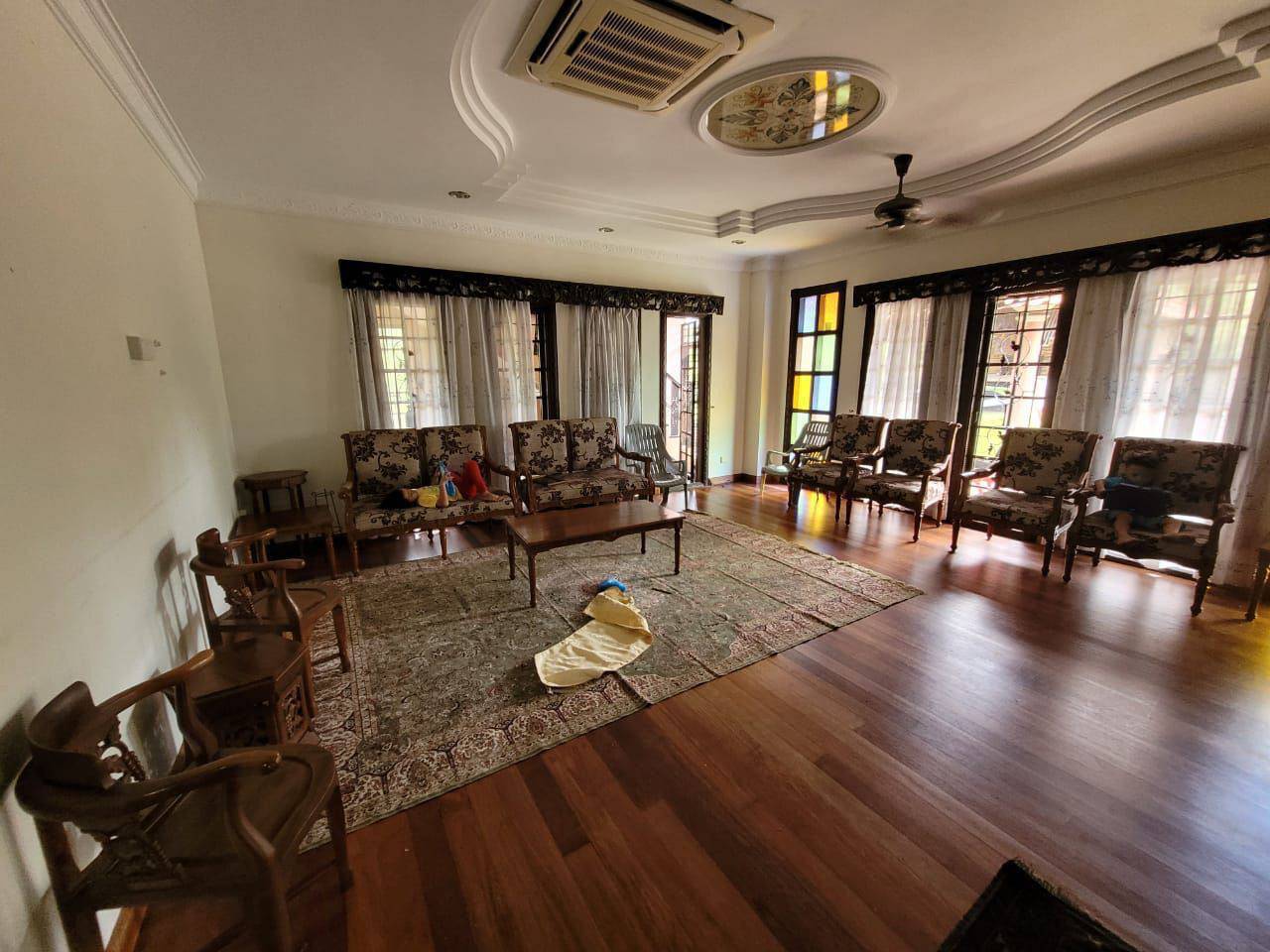 Double Storey Bungalow Subang Bestari, Seksyen U5 - photo 4